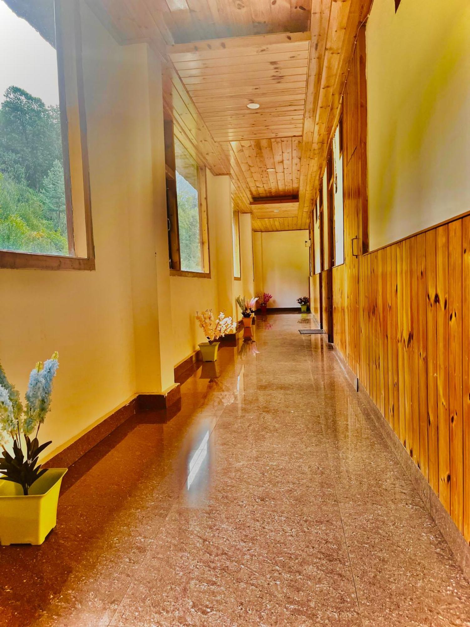 Himalayan Riverside Resort, Manali المظهر الخارجي الصورة